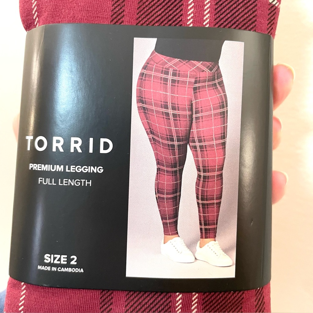 Torrid Burgundy Plaid Leggings 2x NWT